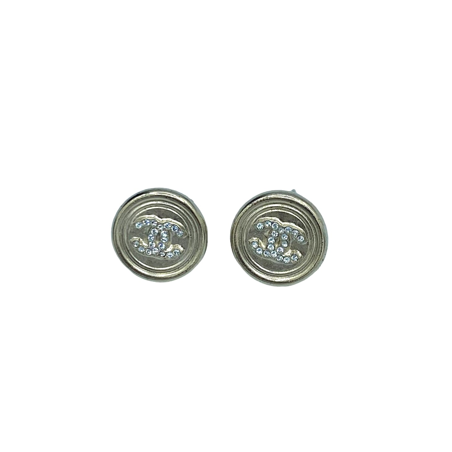 Chanel round stud earrings CC logo