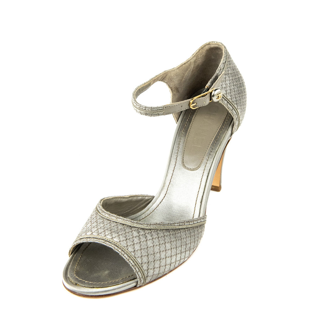 Chanel Gray Quilted Satin Peep-Toe Pumps Size 9 | EU 39