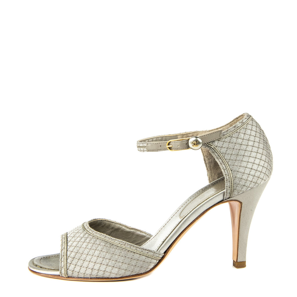 Chanel Gray Quilted Satin Peep-Toe Pumps Size 9 | EU 39