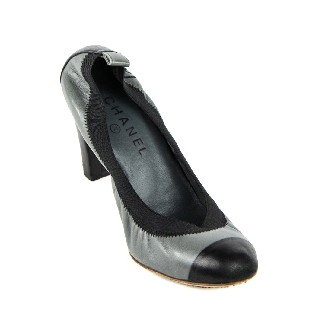 Chanel Gray & Black Leather Cap Toe Pumps Size 8.5 | EU 38.5
