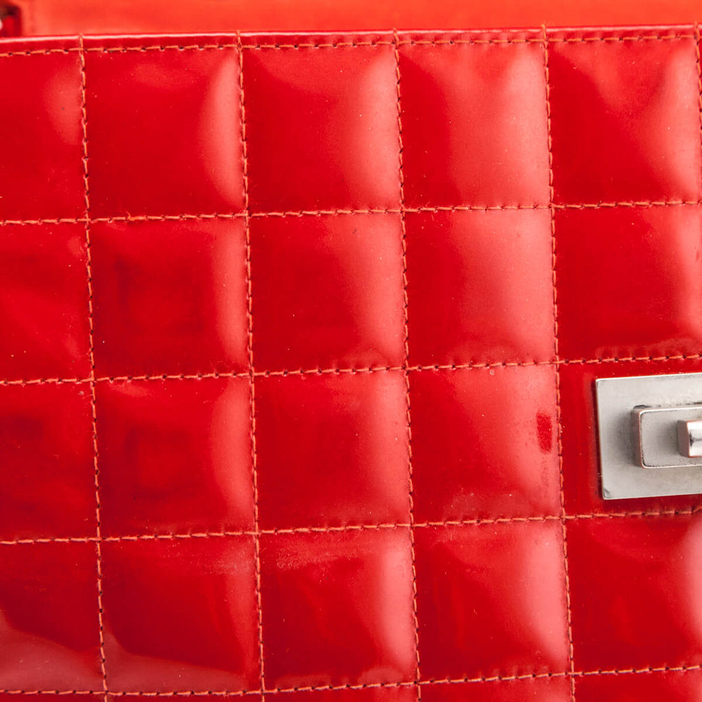 Chanel Red Quilted Patent Vintage Chocolate Bar Reissue Chain Bag