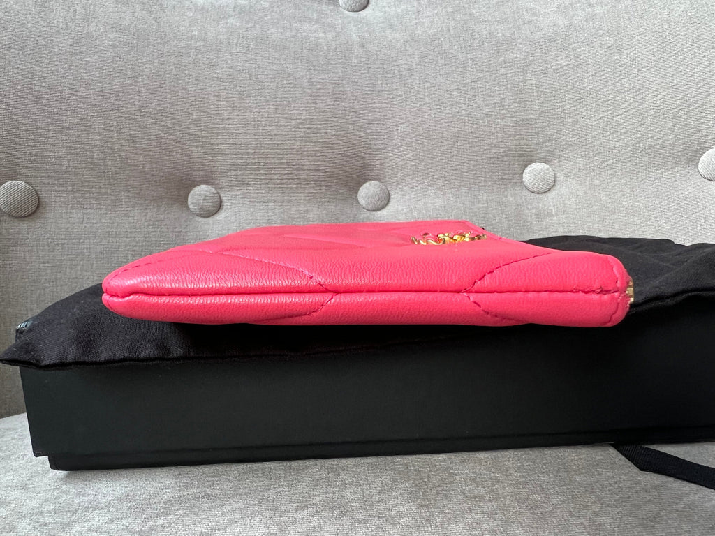Chanel 19 Pink Small Ocase