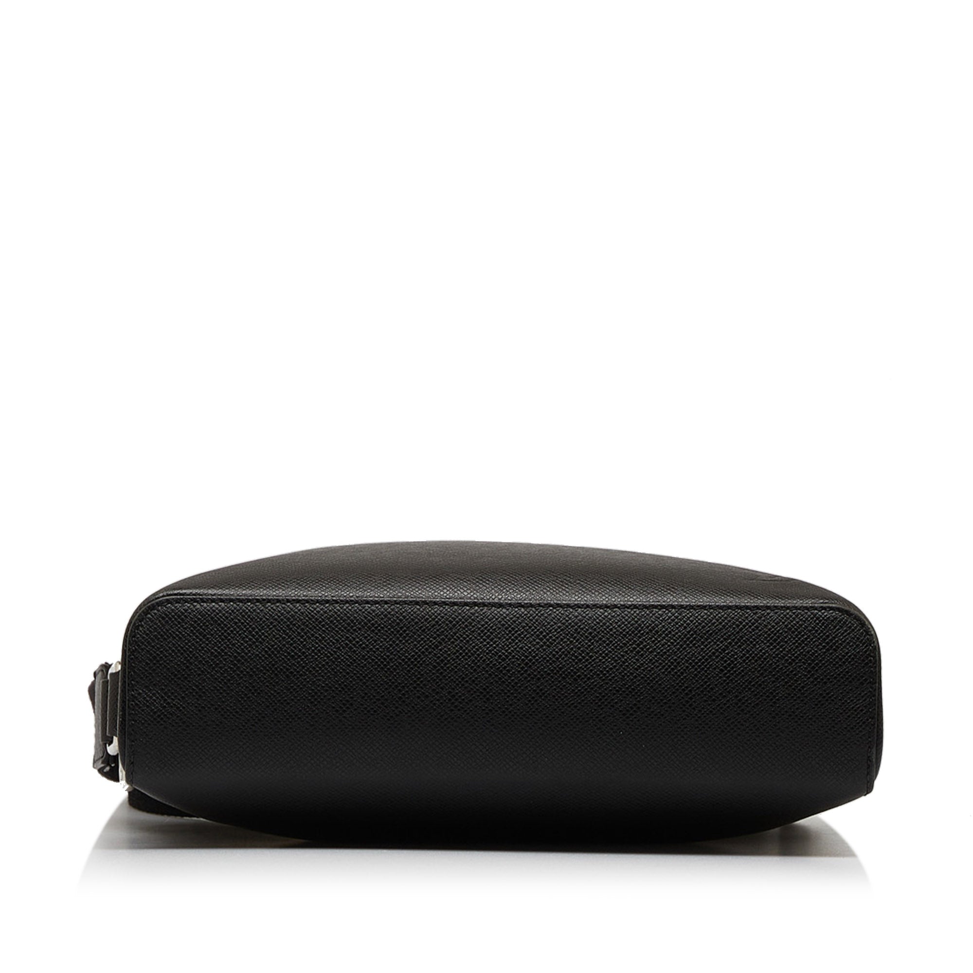 LOUIS VUITTON Taiga Anton Messenger PM Crossbody Bag