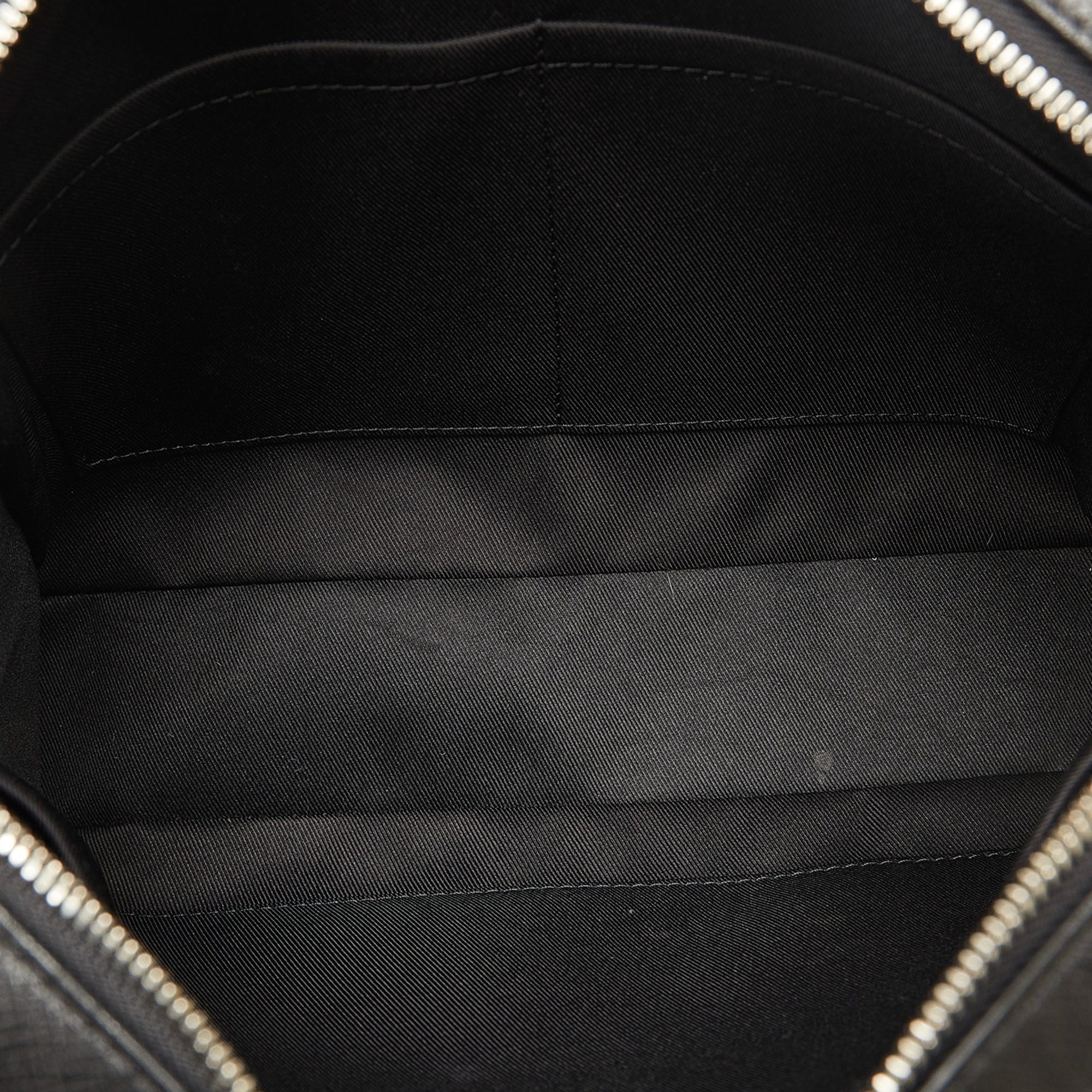 LOUIS VUITTON Taiga Anton Messenger PM Crossbody Bag