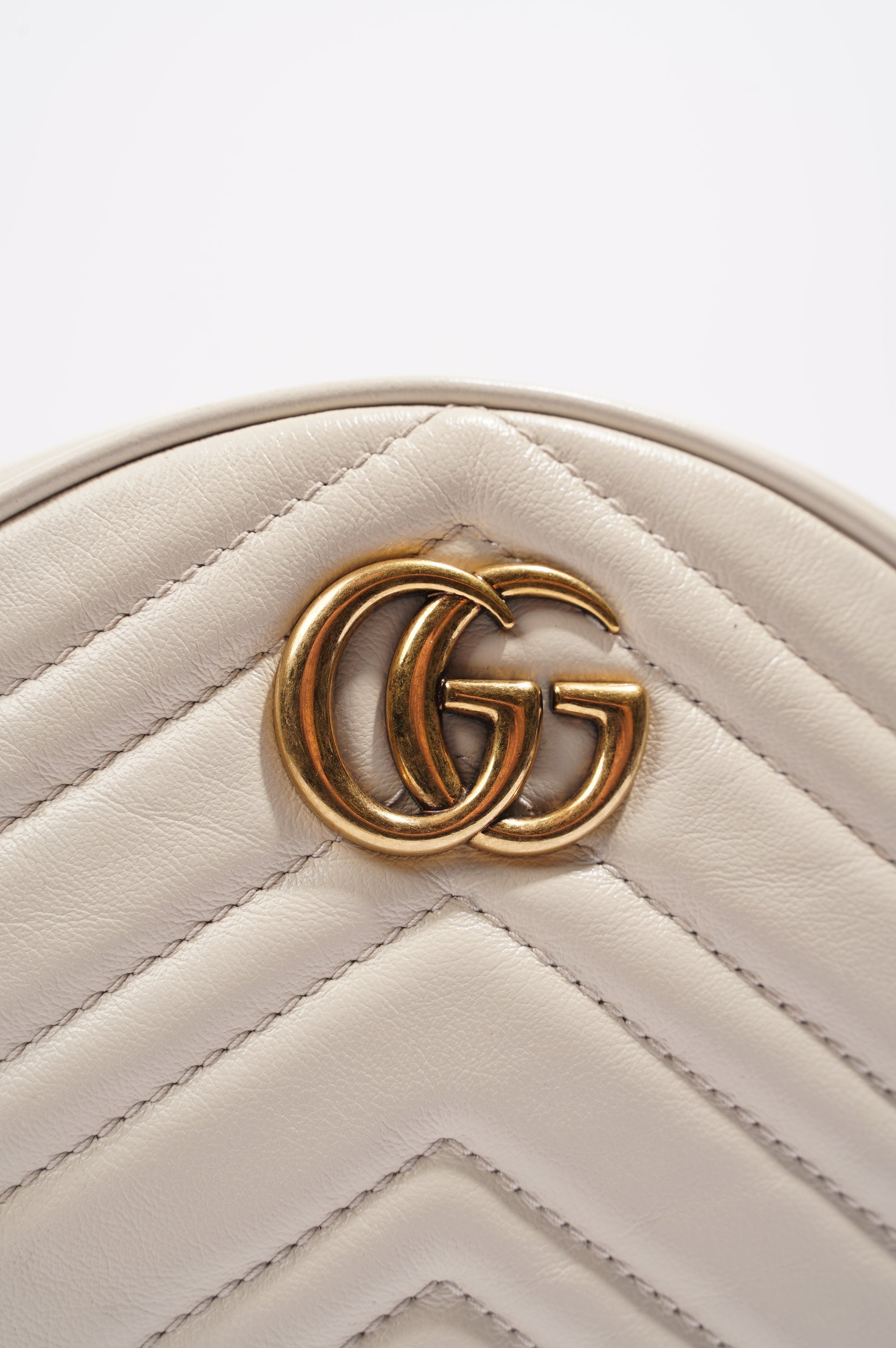 Gucci Womens Marmont Round Bag White / Gold