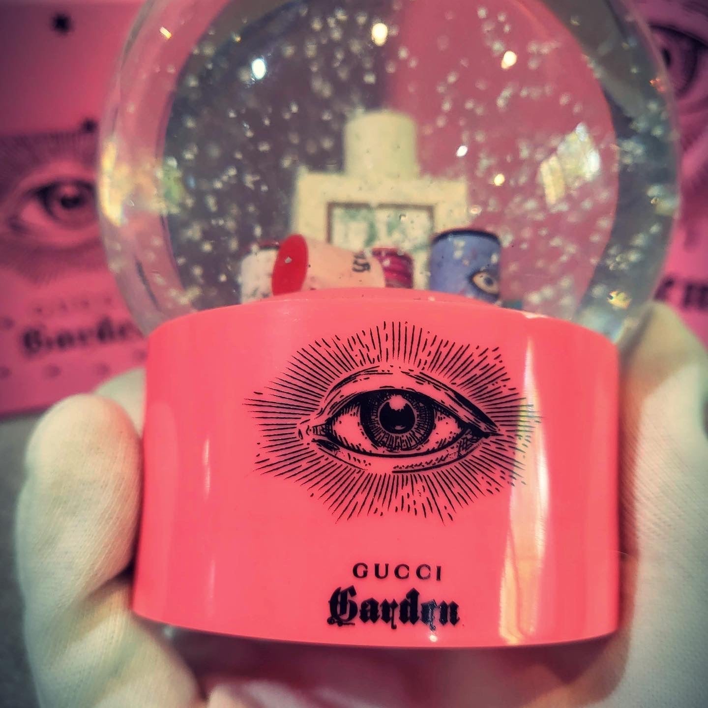 Authentic Gucci Garden Untra Rare Holiday Snow Globe Collectors Item