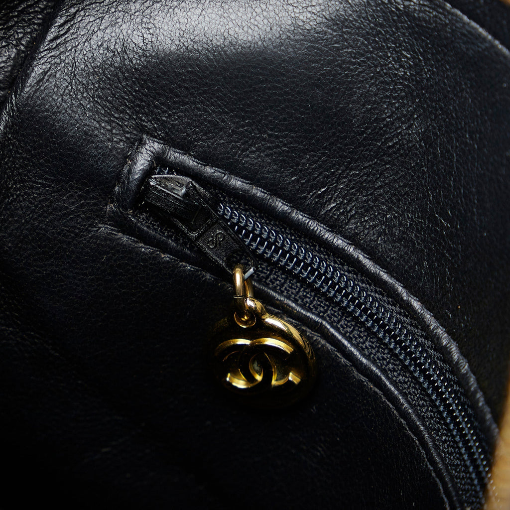 CHANEL CC Matelasse Tassel Camera Bag
