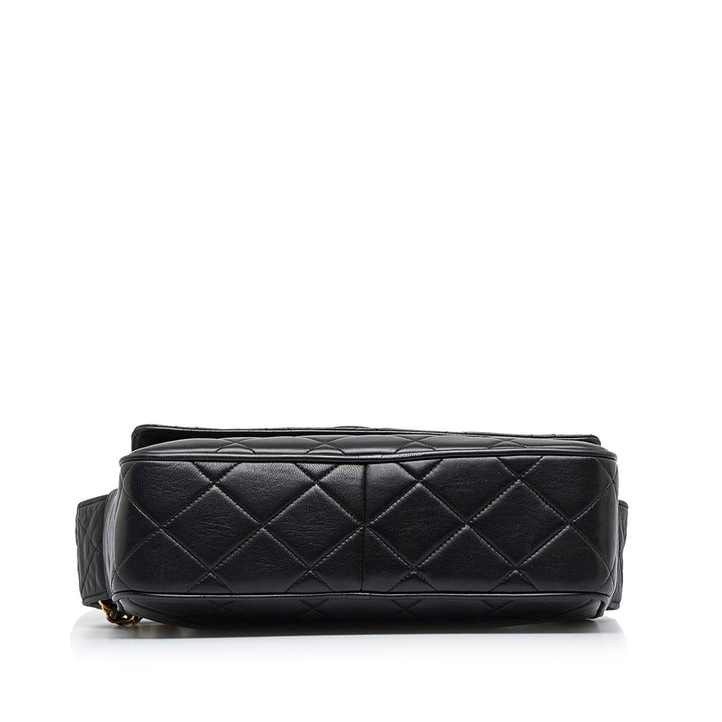 CHANEL CC Matelasse Tassel Camera Bag