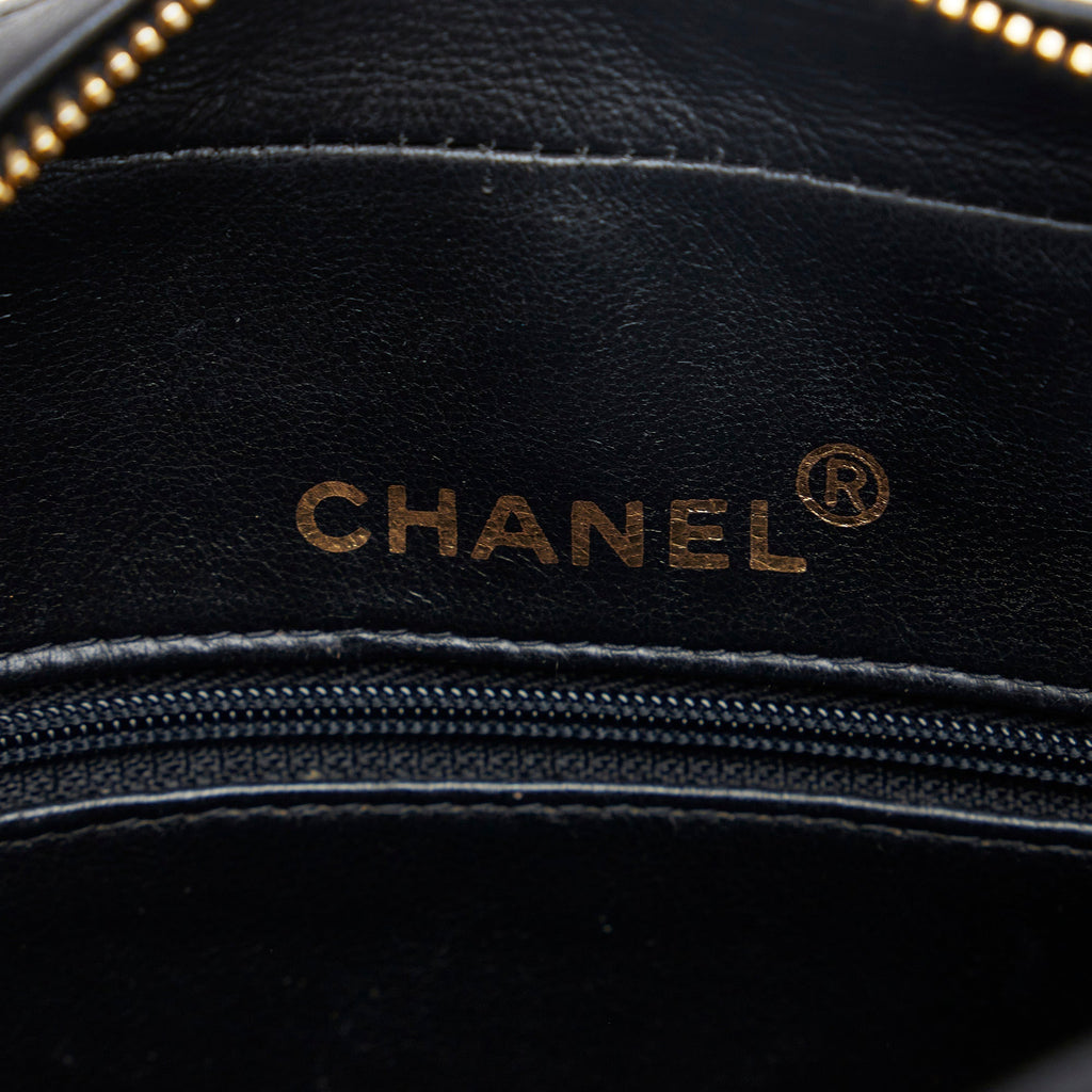 CHANEL CC Matelasse Tassel Camera Bag