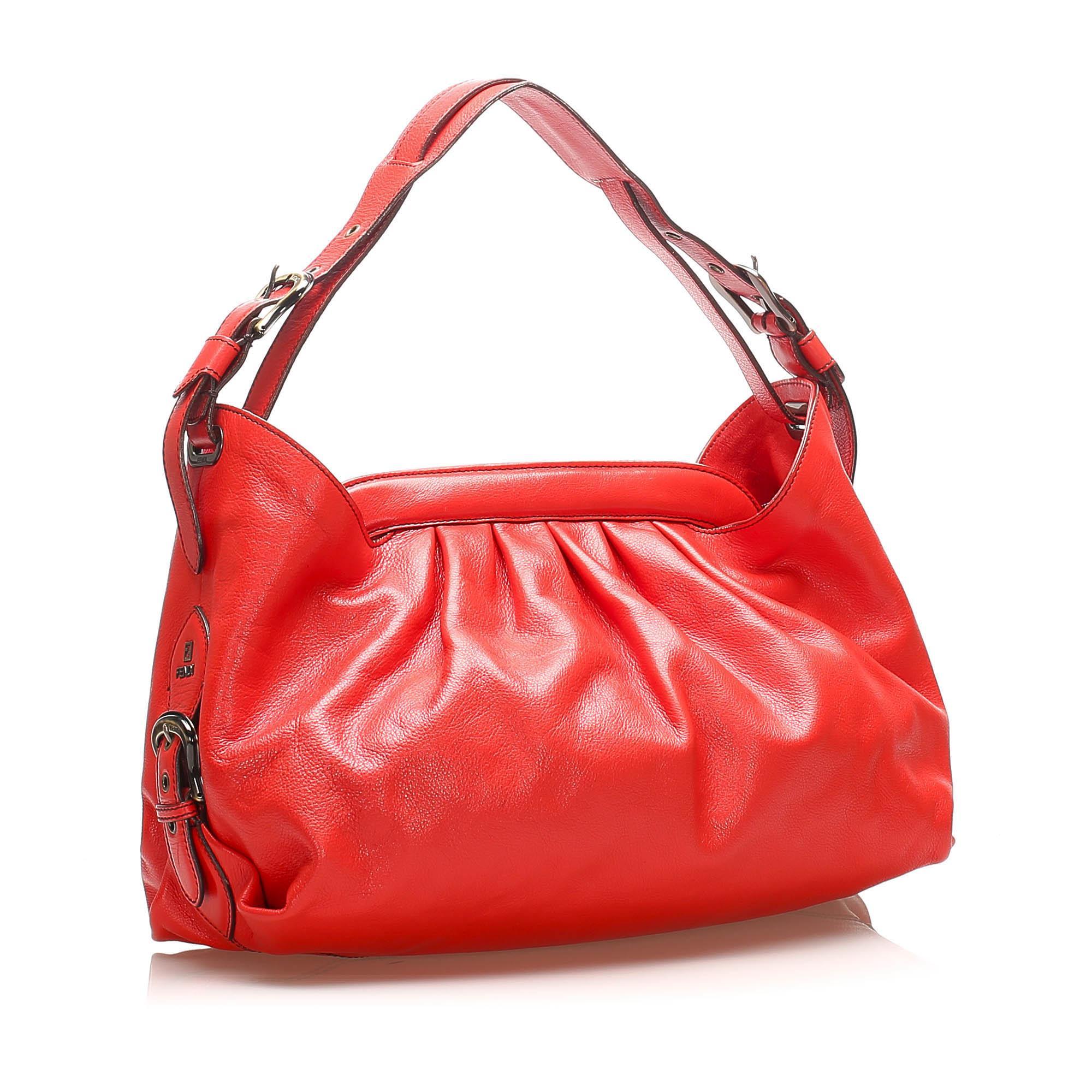 Fendi Borsa Doctor Leather Shoulder Bag (SHG-14916)