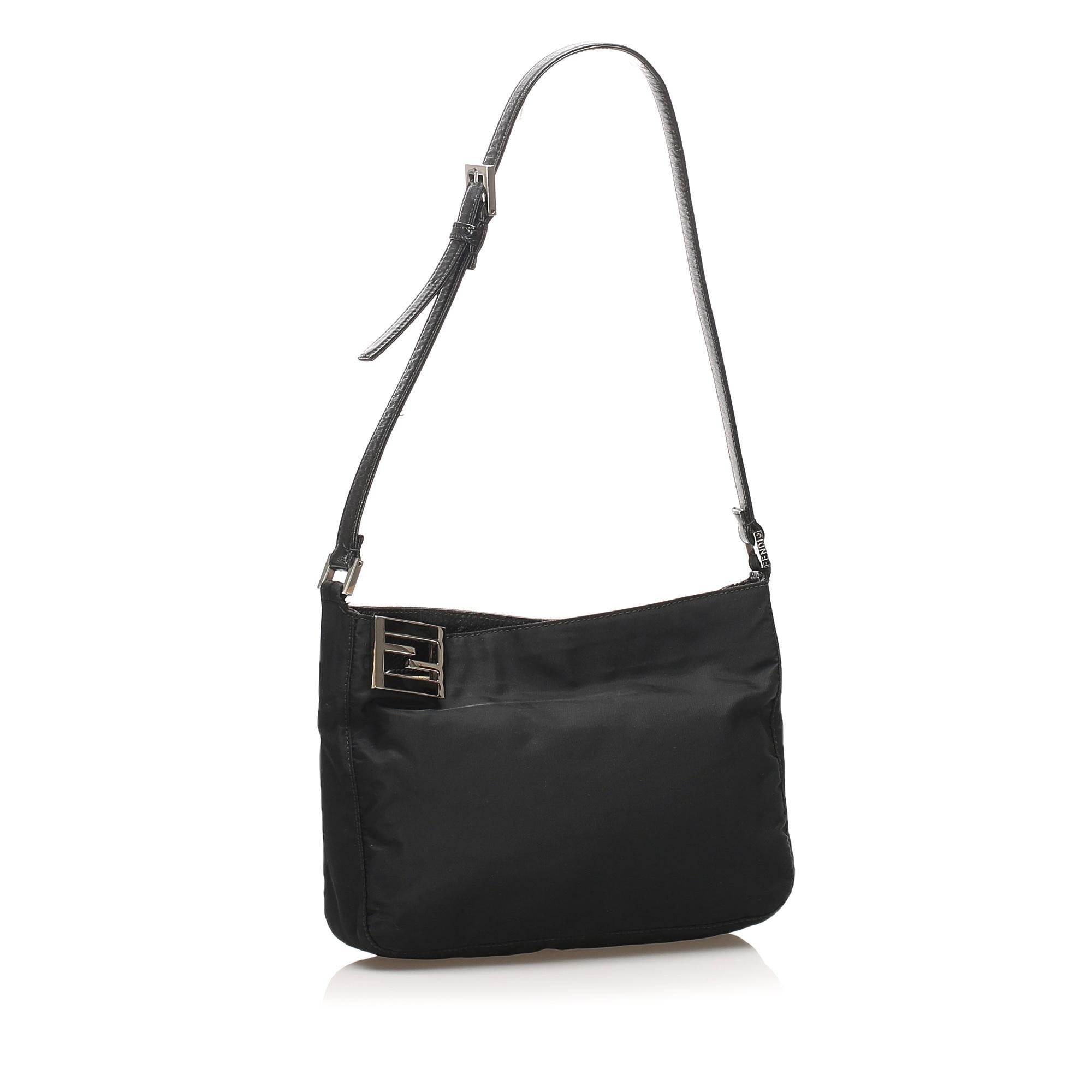 Fendi Canvas Shoulder Bag (SHG-11108)