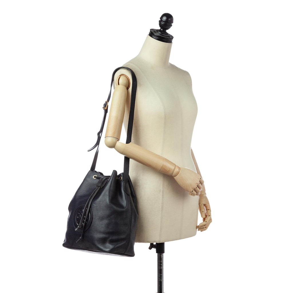 Fendi Mon Tresor Leather Bucket Bag