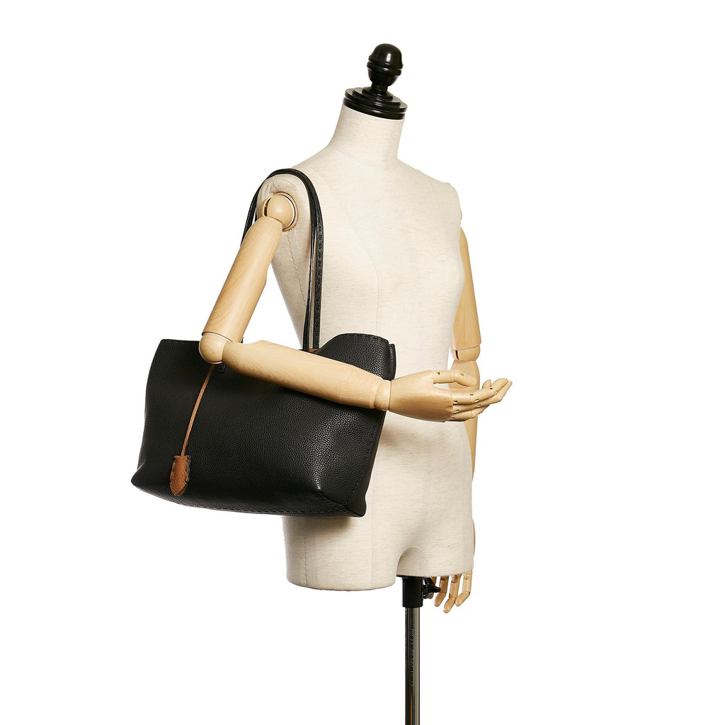Fendi Selleria Carla Leather Tote Bag