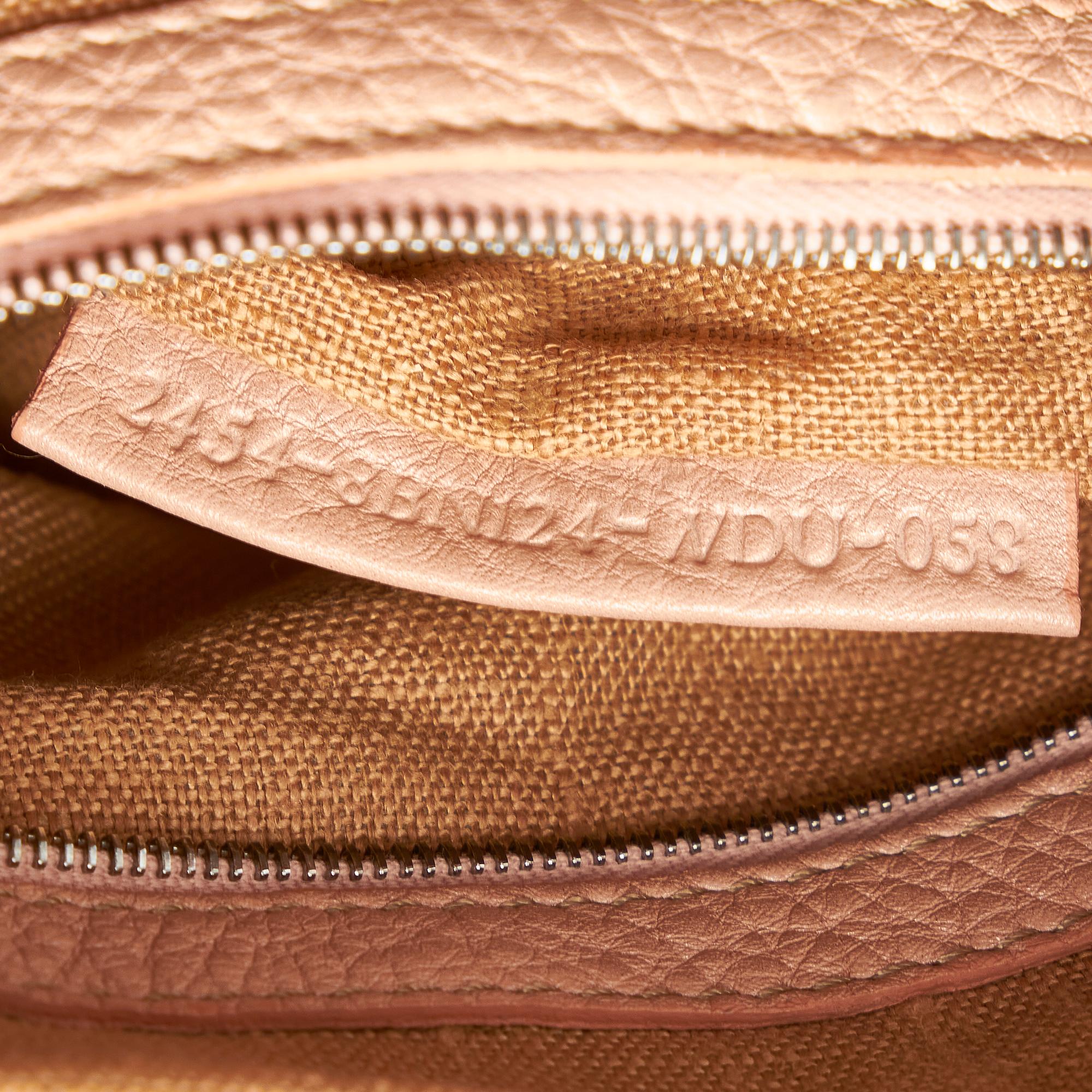 Fendi Selleria Leather Handbag (SHG-g5Ceks)
