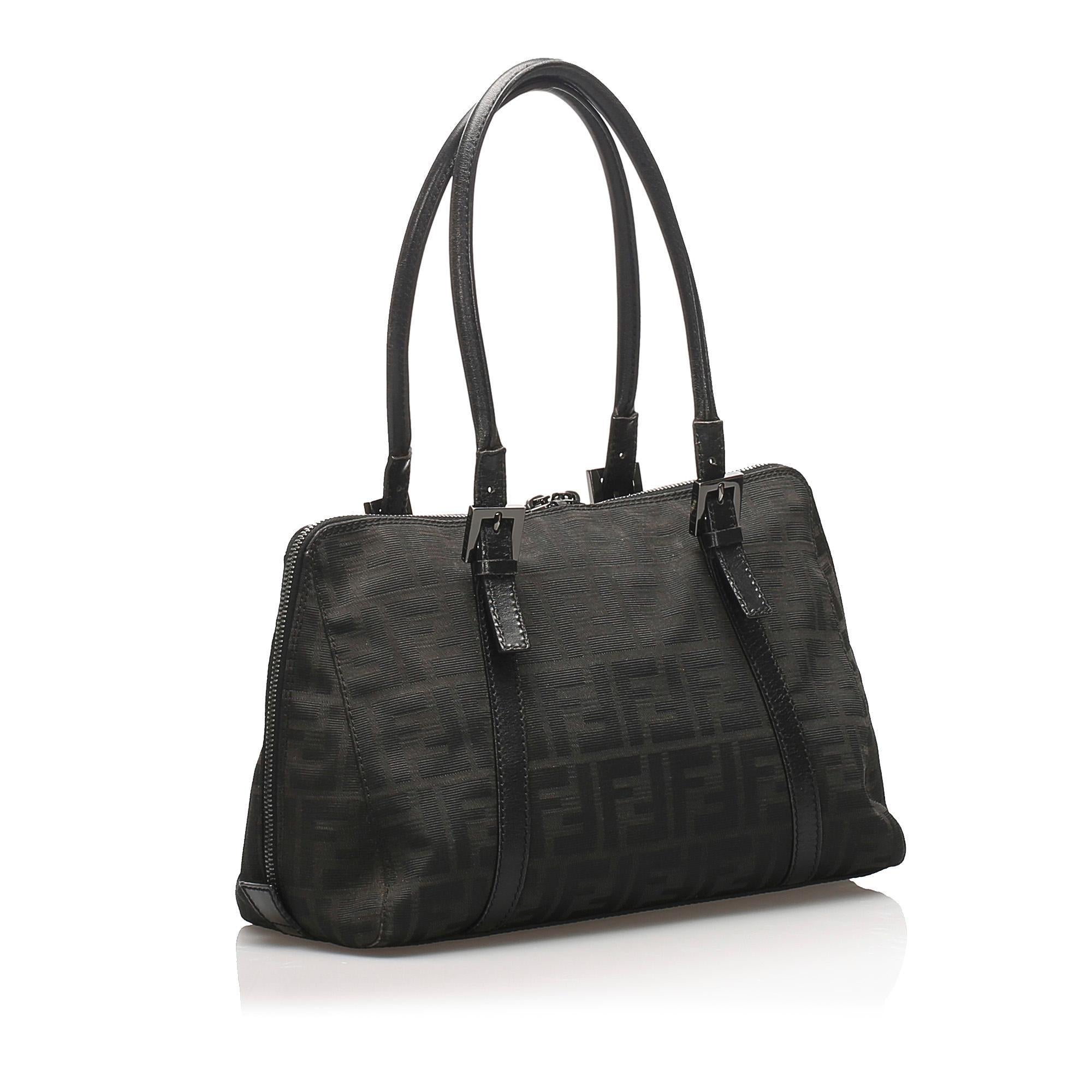 Fendi Zucca Canvas Shoulder Bag (SHG-16017)