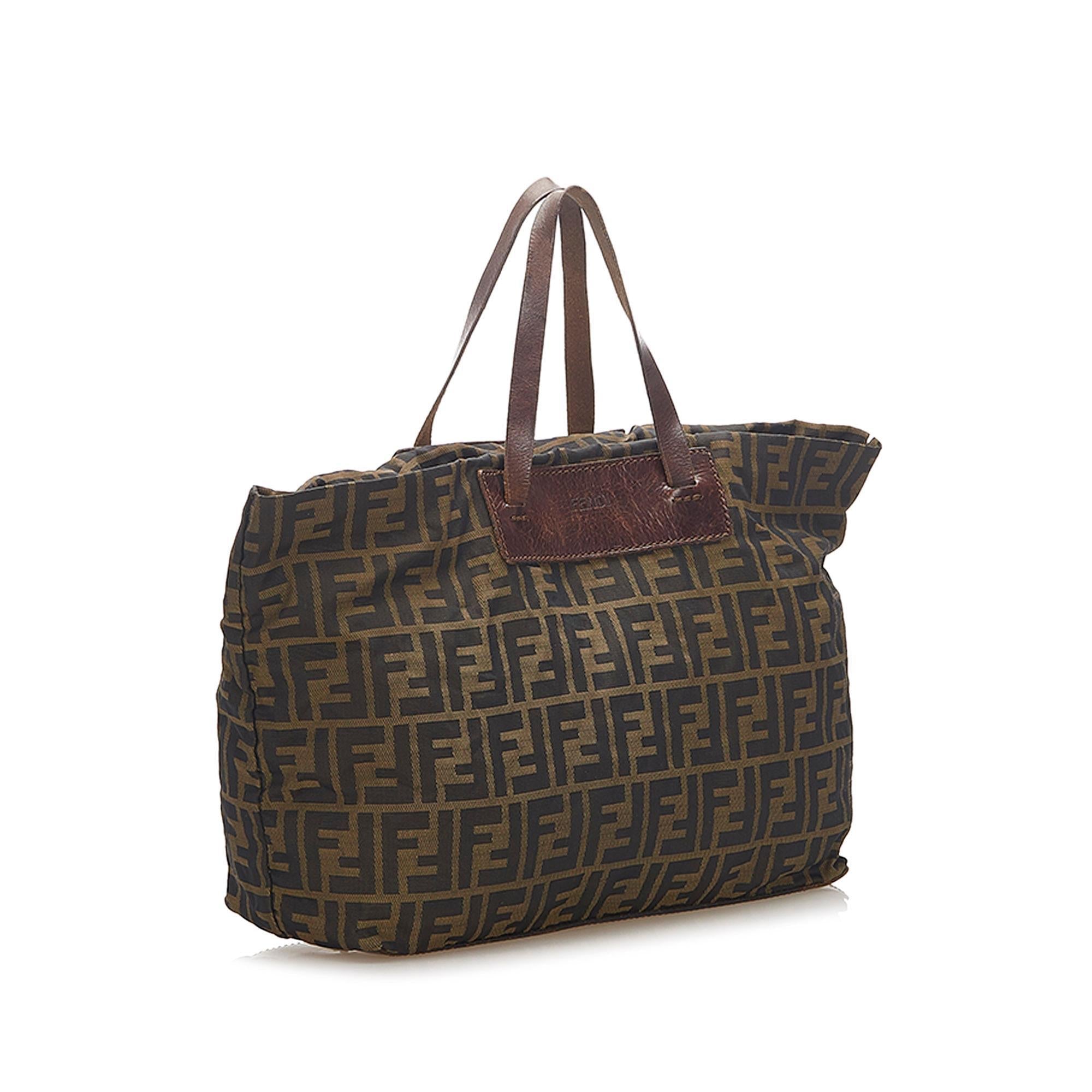 Fendi Zucca Canvas Tote (SHG-17535)
