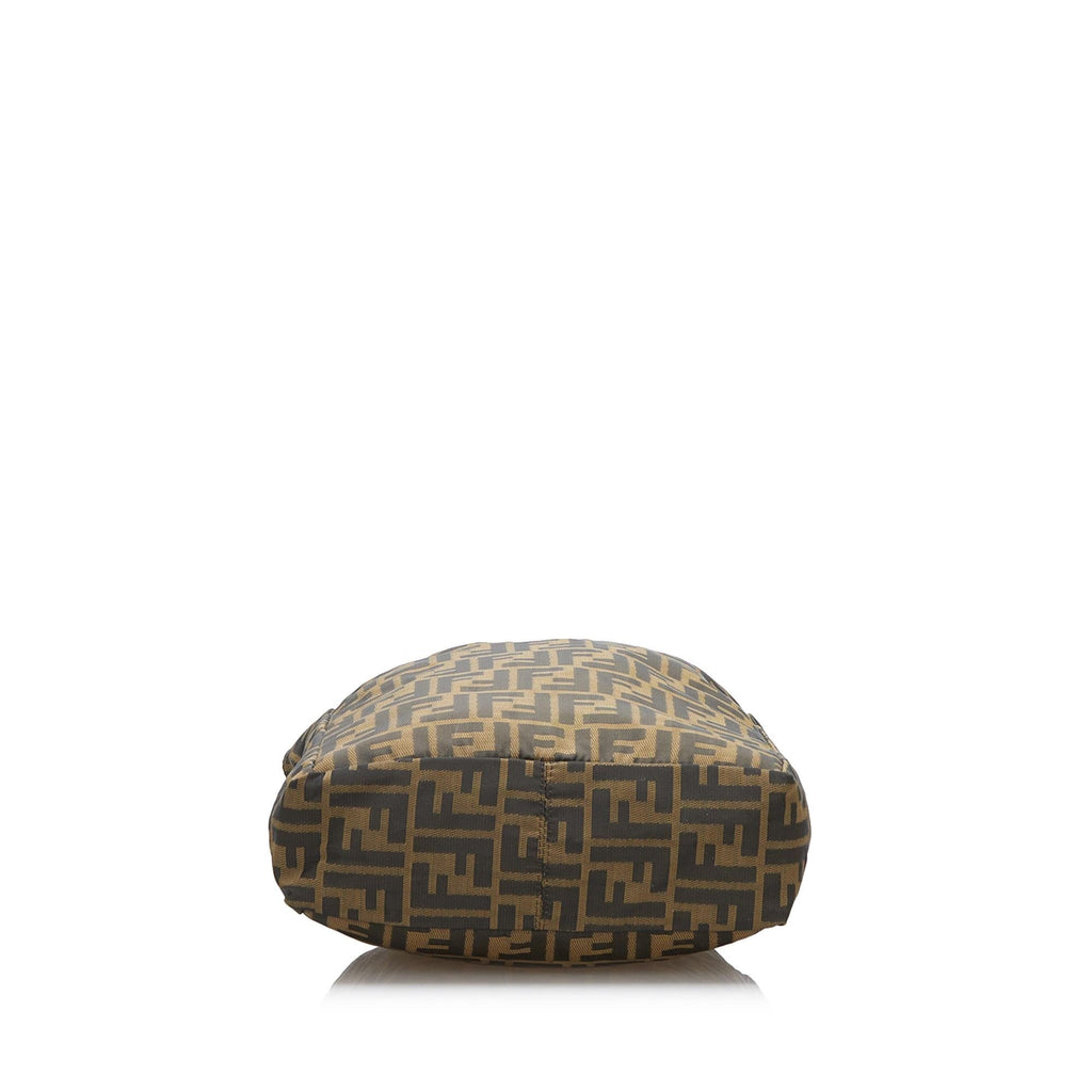 Fendi Zucca Tote Bag (SHG-ZEbNEc)