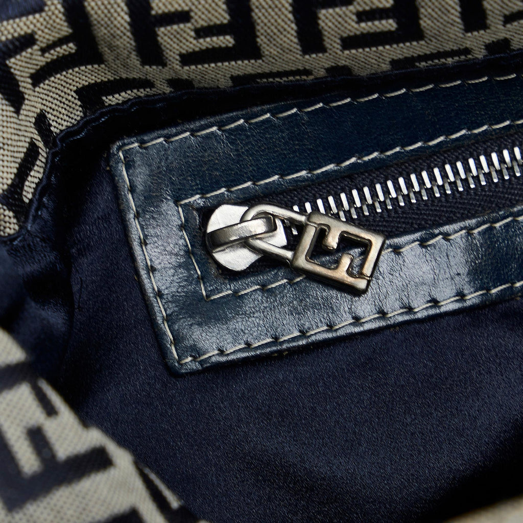 Fendi Zucchino Double Flap (SHG-I7mby0)