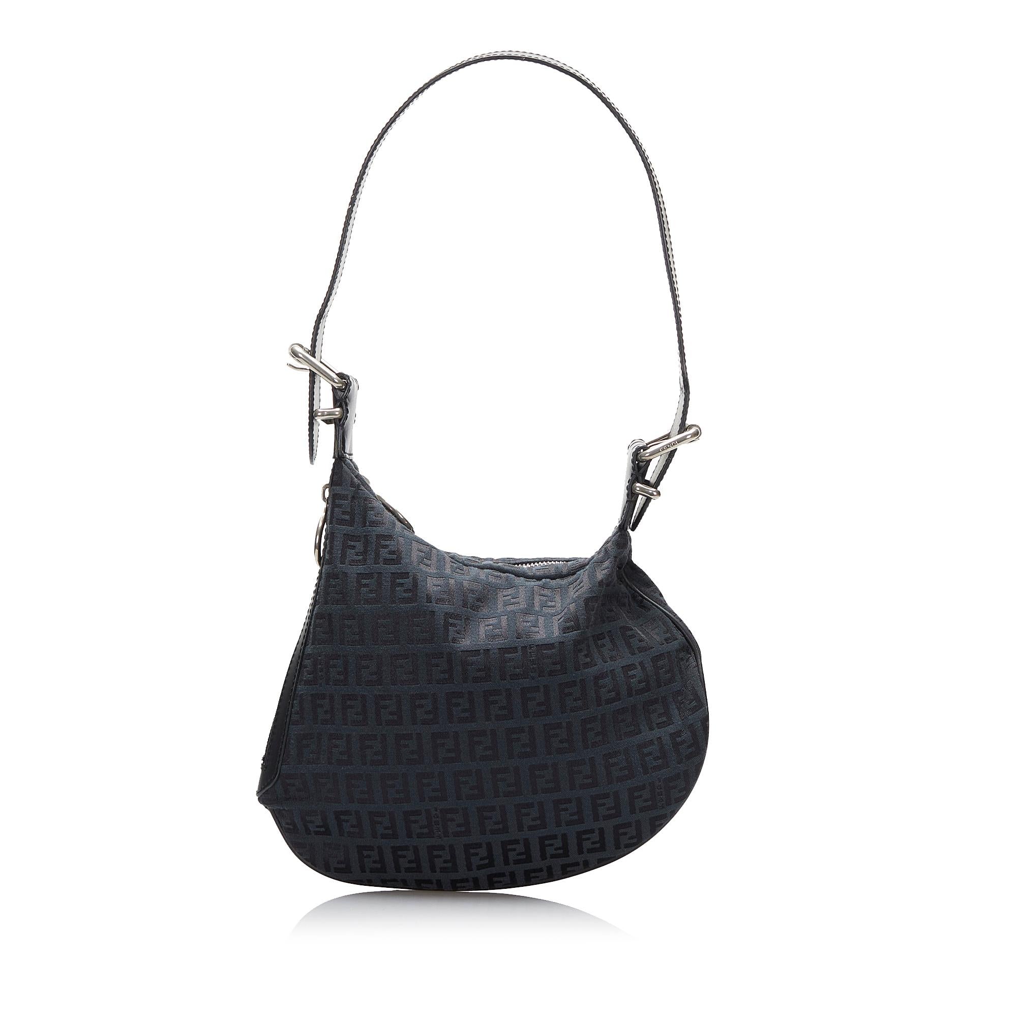 Fendi Zucchino Oyster (SHG-d0Proi)