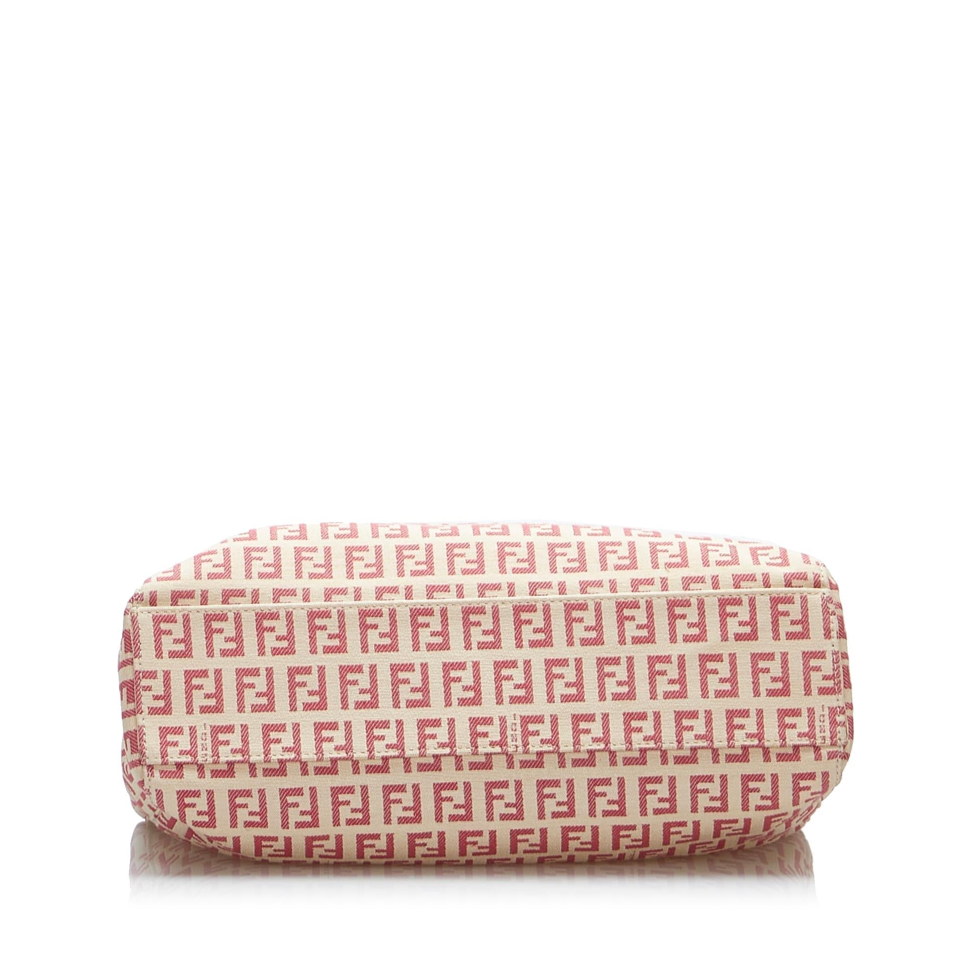 Fendi Zucchino Tote (SHG-2hcIQQ)