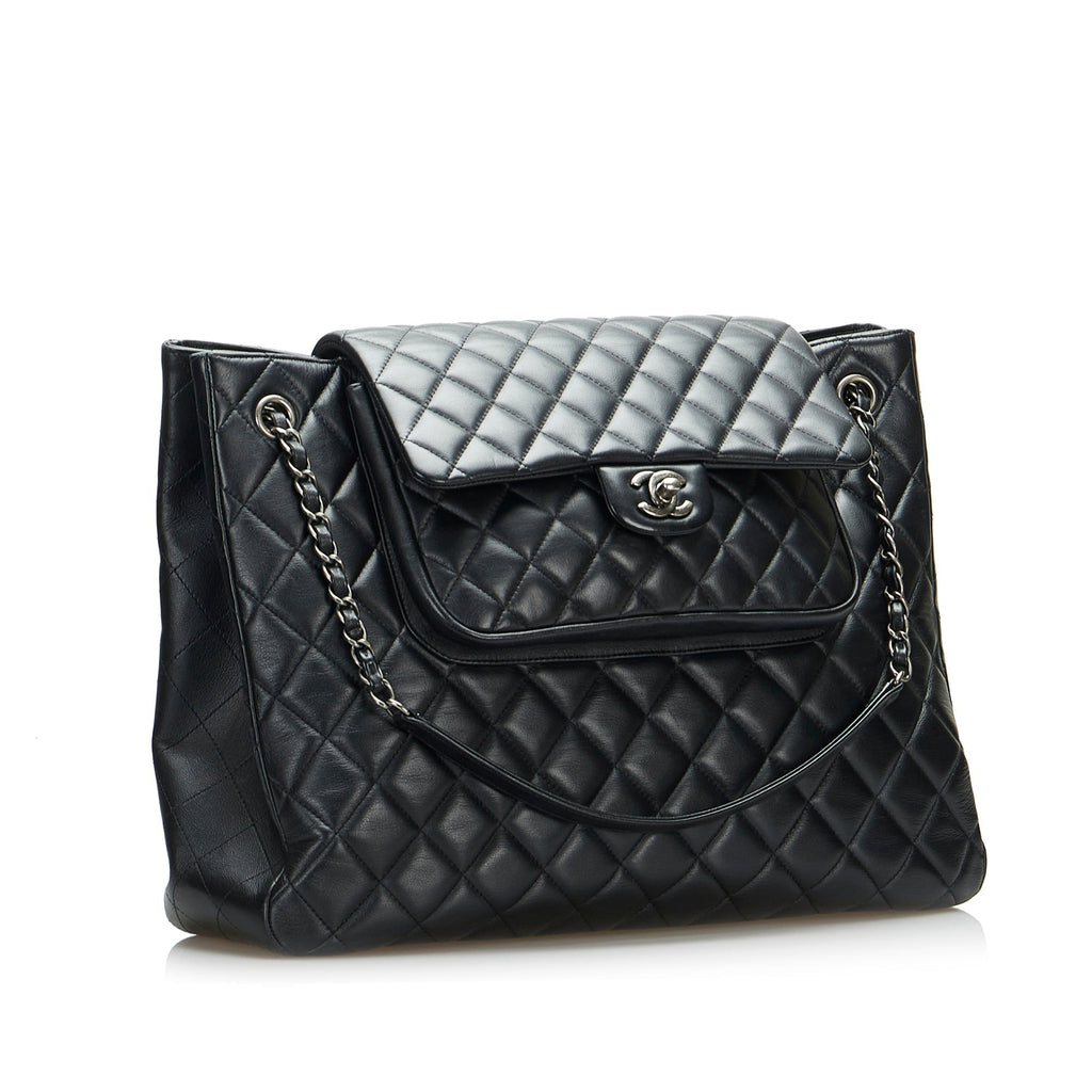 CHANEL Paris-Edinburgh Flap Shoulder Bag