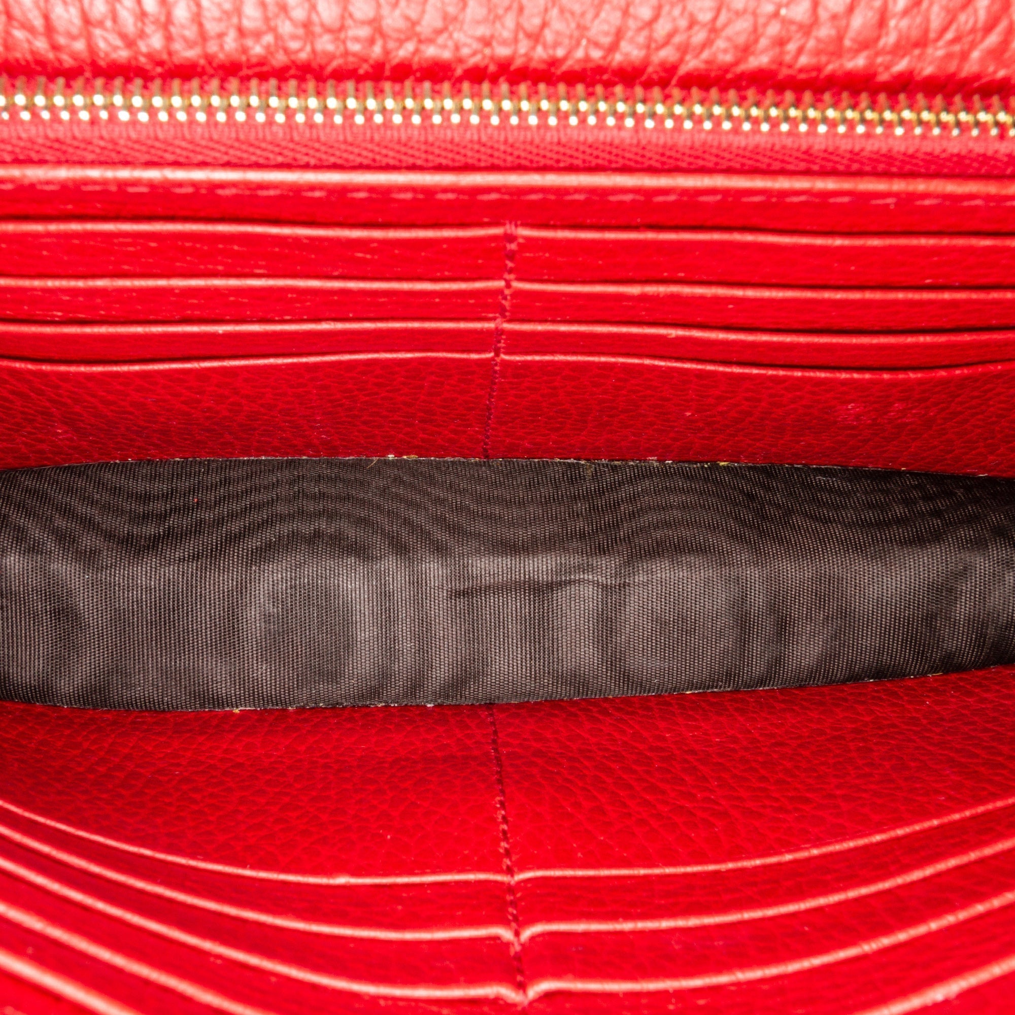 Gucci Interlocking G Wallet On Chain Red