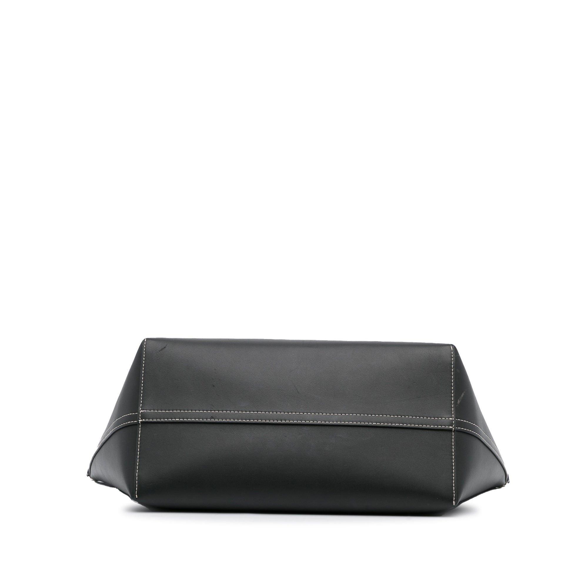 Burberry Soft Pocket Black Leather