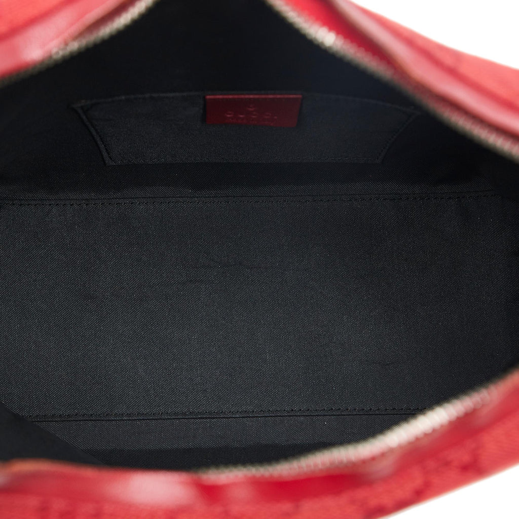 Gucci GG Canvas Shoulder Bag (SHG-iYUCRU)