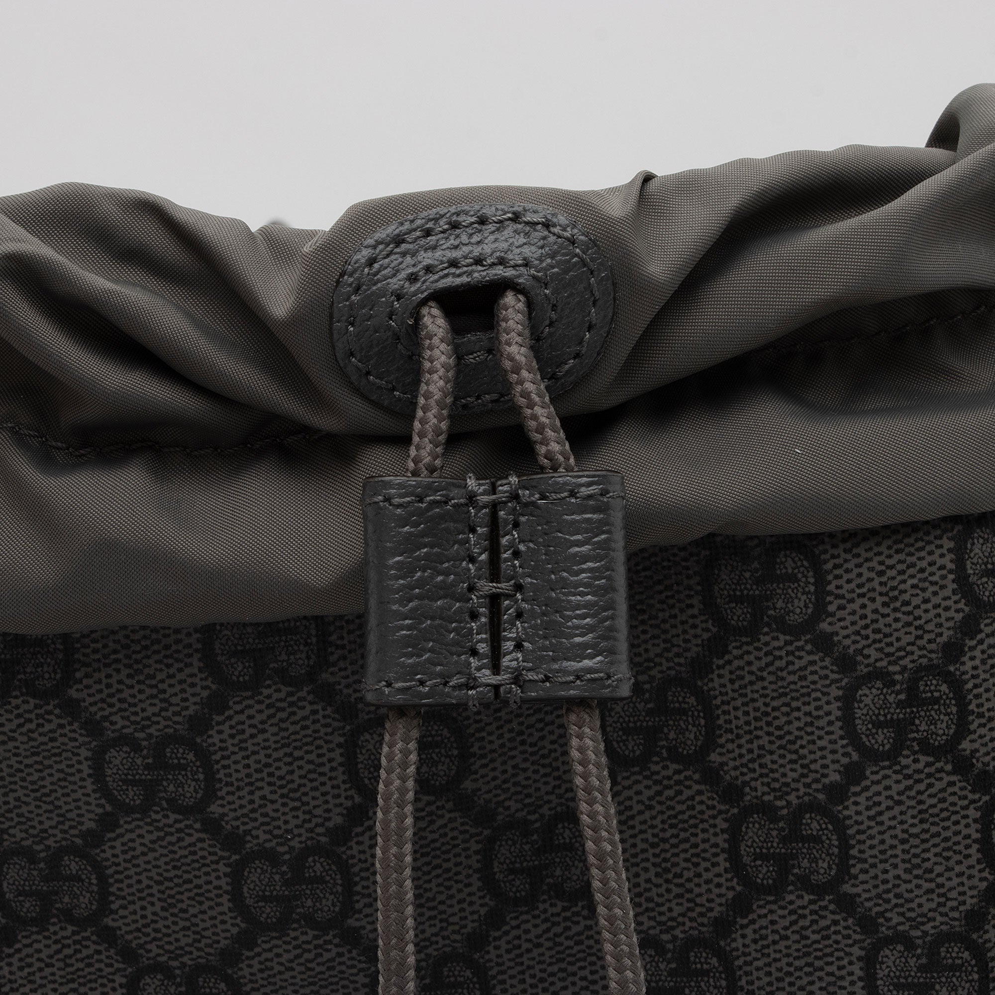 Gucci GG Supreme Ophidia Medium Flap Backpack (SHF-CmfPnj)