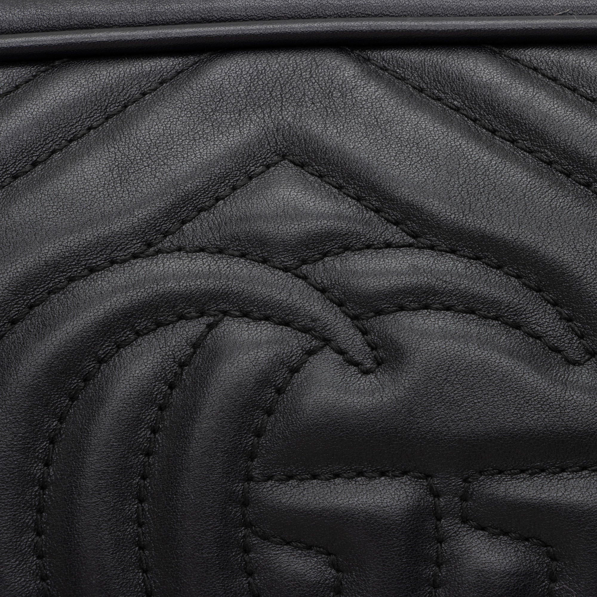 Gucci Matelasse Leather GG Marmont Small Shoulder Bag (SHF-yWuLoN)