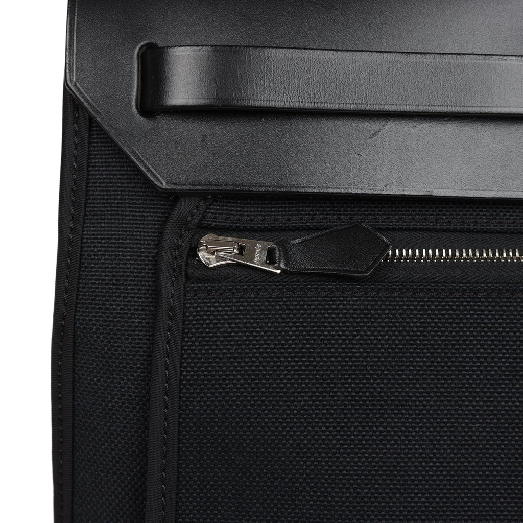 Pre-owned Hermes Herbag Zip PM 31 Black Toile H Berline Hunter Palladium Hardware