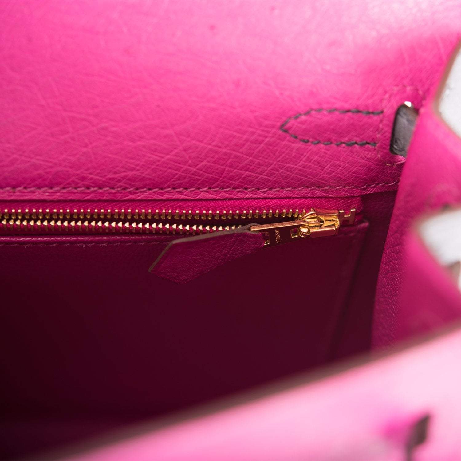 Hermes Special Order (HSS) Kelly Sellier 25 Rose Pourpre and Gris Agate Ostrich Brushed Gold Hardware