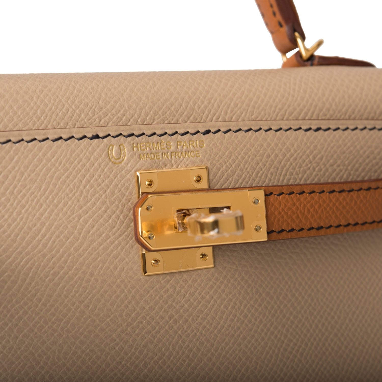 Hermes Special Order (HSS) Kelly Sellier 20 Trench and Gold Epsom Gold Hardware