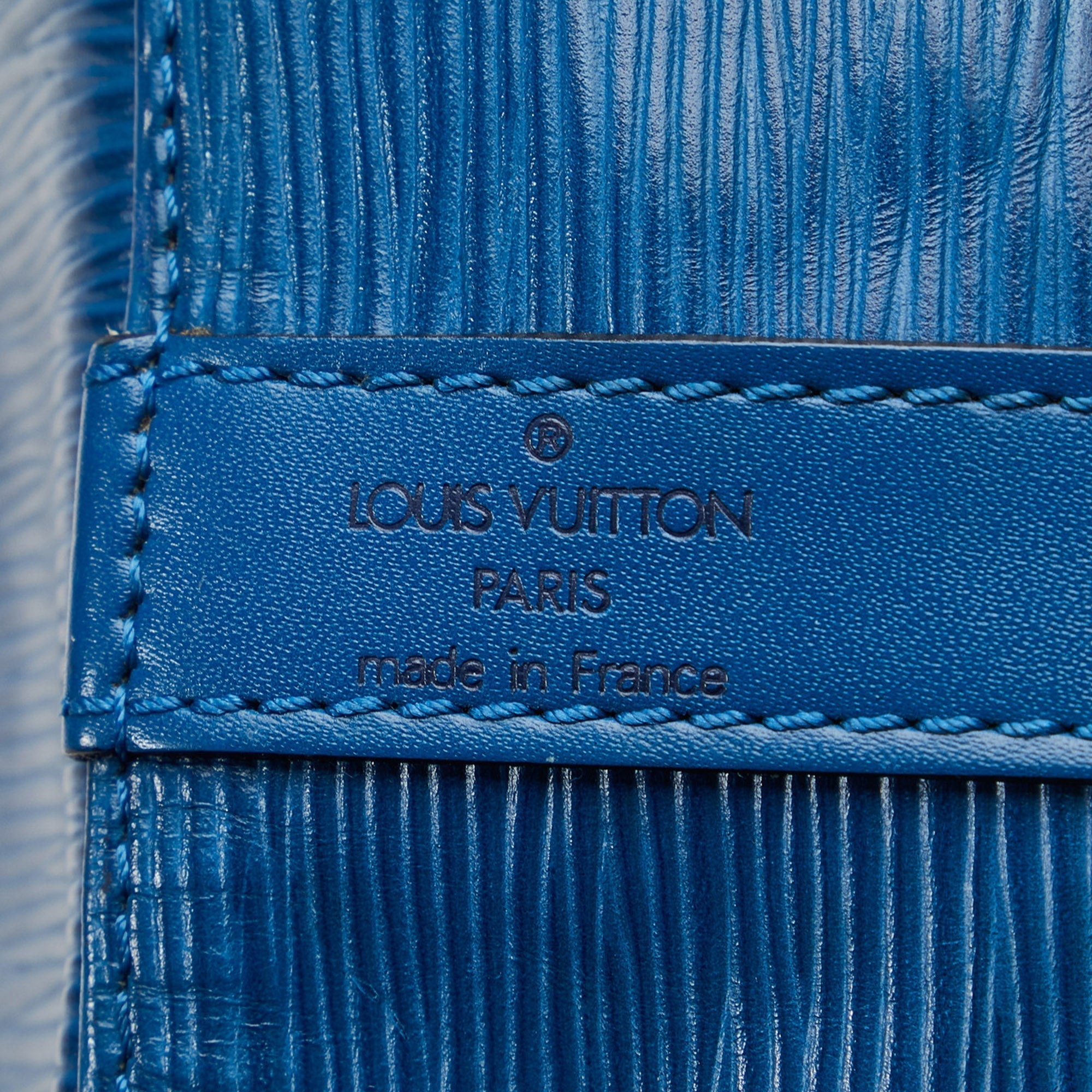 LOUIS VUITTON Epi Petit Noe Bucket Bag