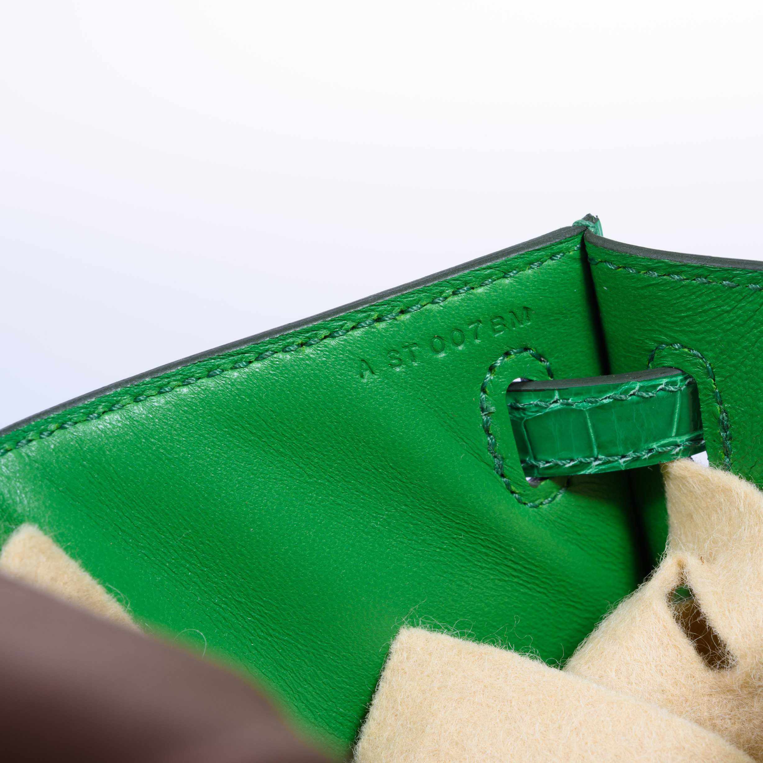 Hermès Kelly Pochette Cactus Emerald Alligator Gold Hardware