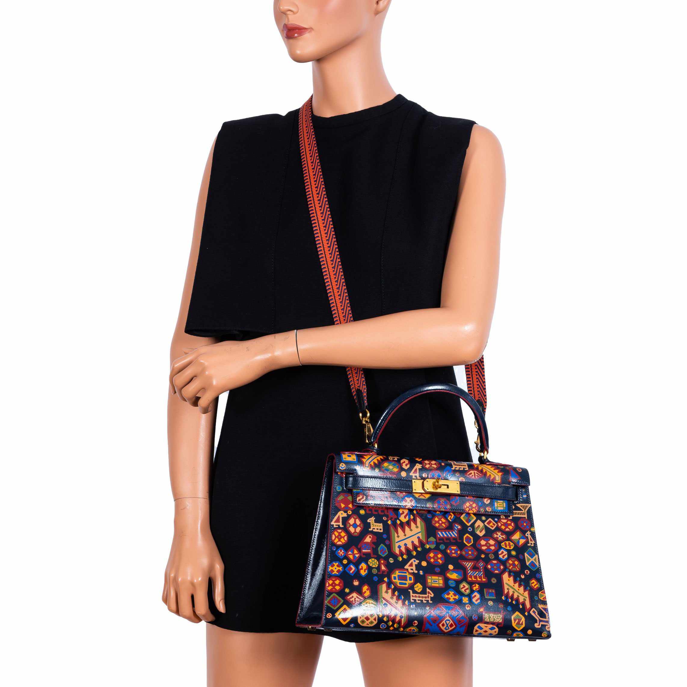 Hermès Kelly 28 Black Box Gold Hardware