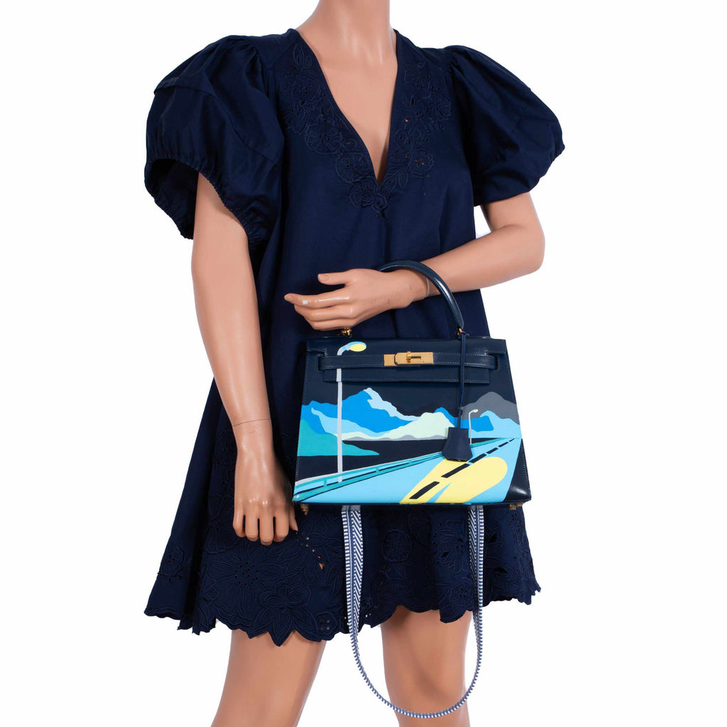 Hermès Kelly 28 Navy Box Gold Hardware “Endless Road”