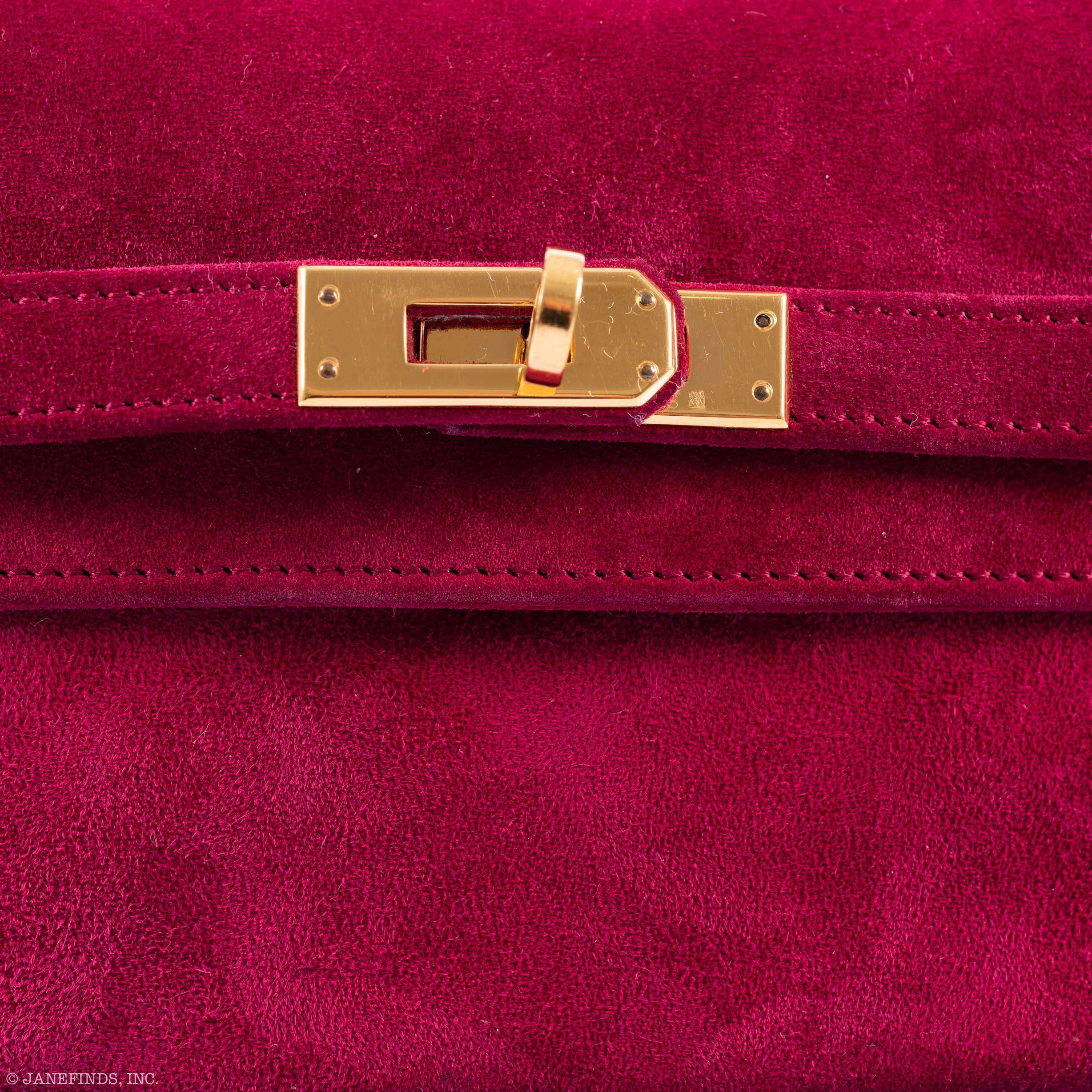 Hermès Kelly Banana Belt Bag 20 Red Veau Doblis Suede Gold Hardware