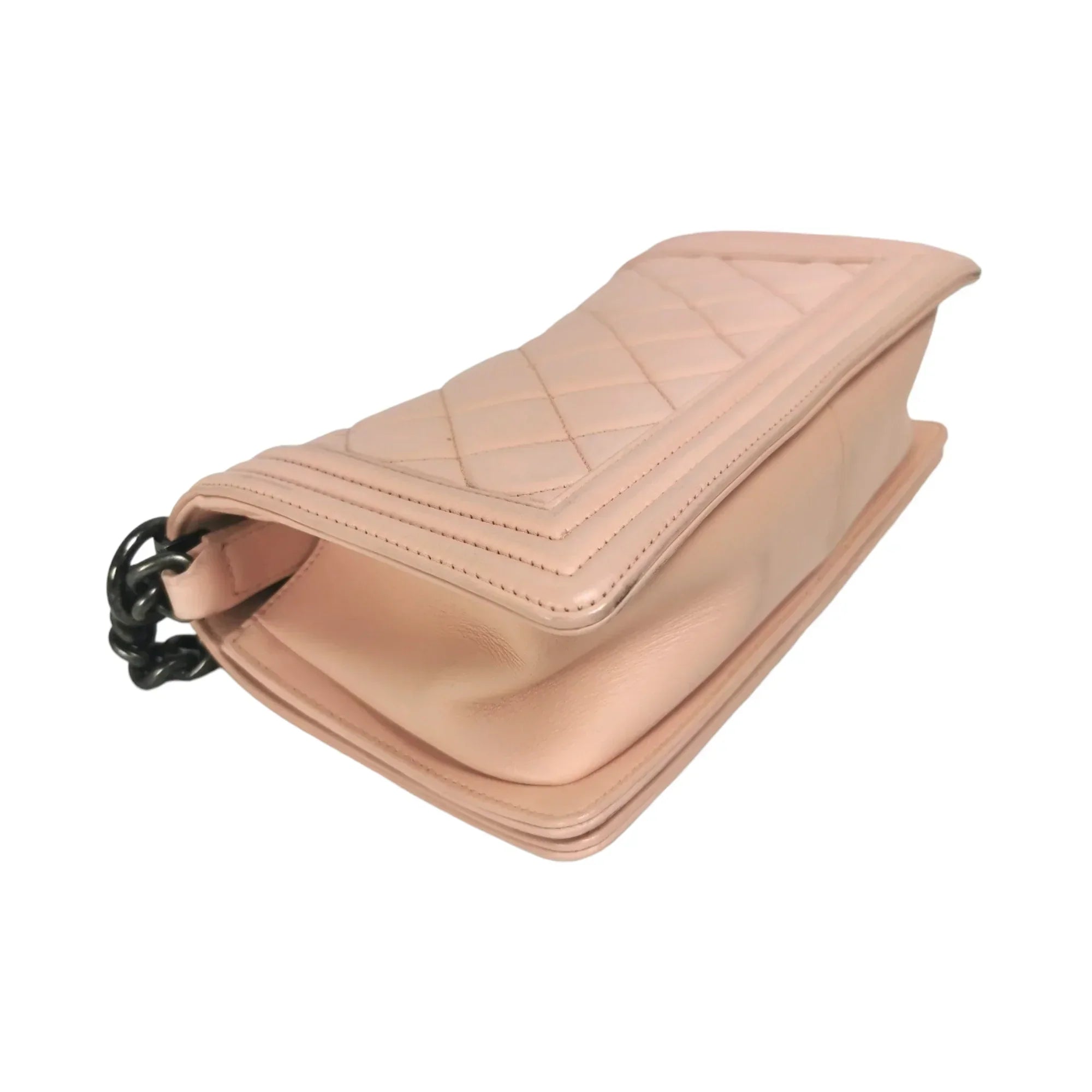 Chanel Boy Medium Light Pink Calfskin Ruthenium