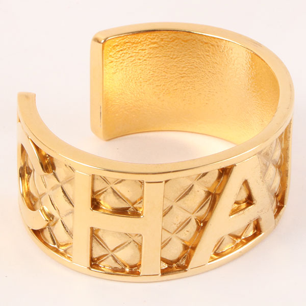 CHANEL 1997 Made Matelasse Stitch Logo Bangle