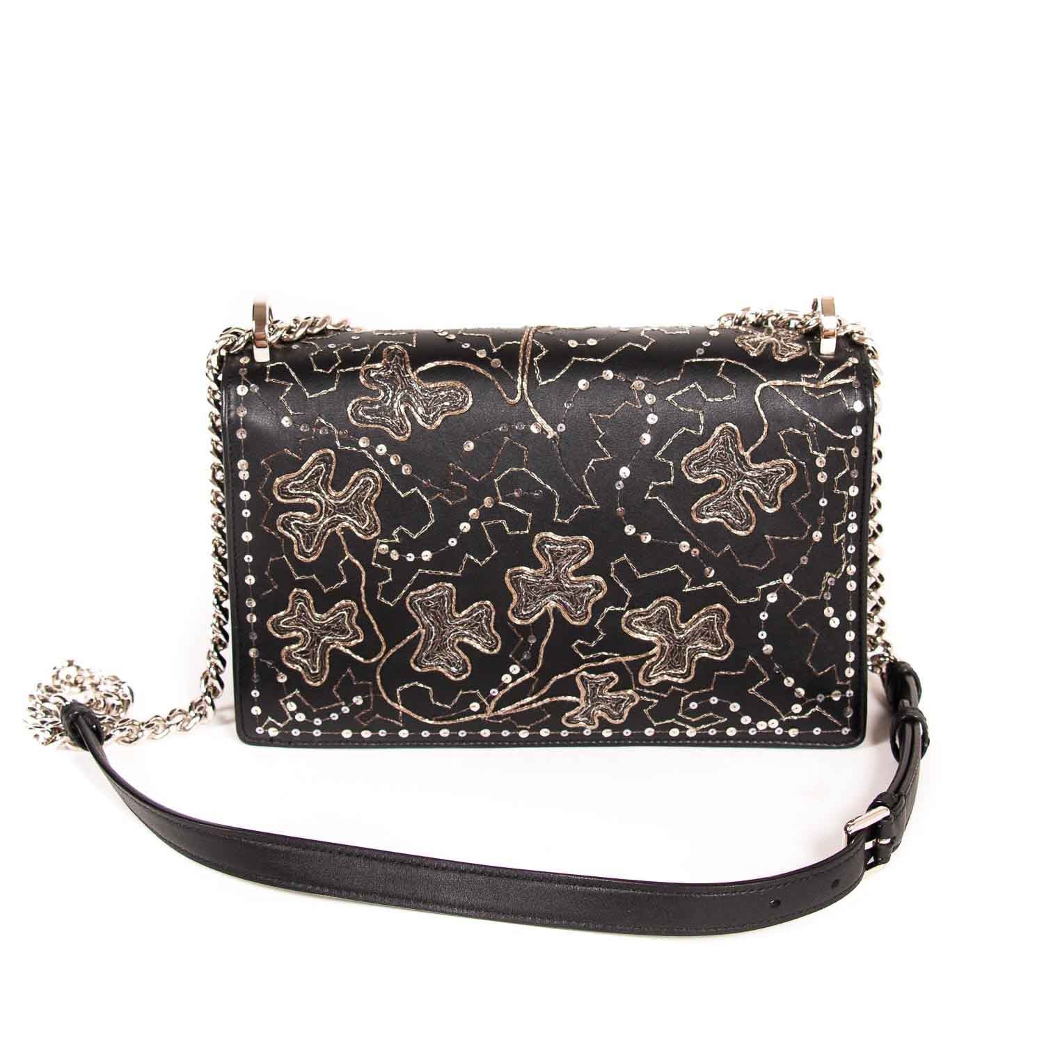 Christian Dior Diorama Medium Shoulder Bag