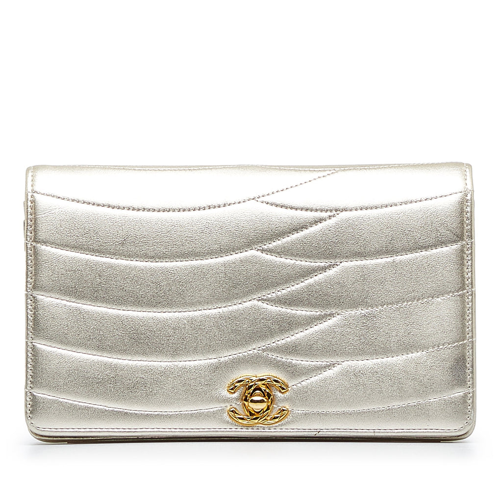 CHANEL CC Leather Clutch Bag