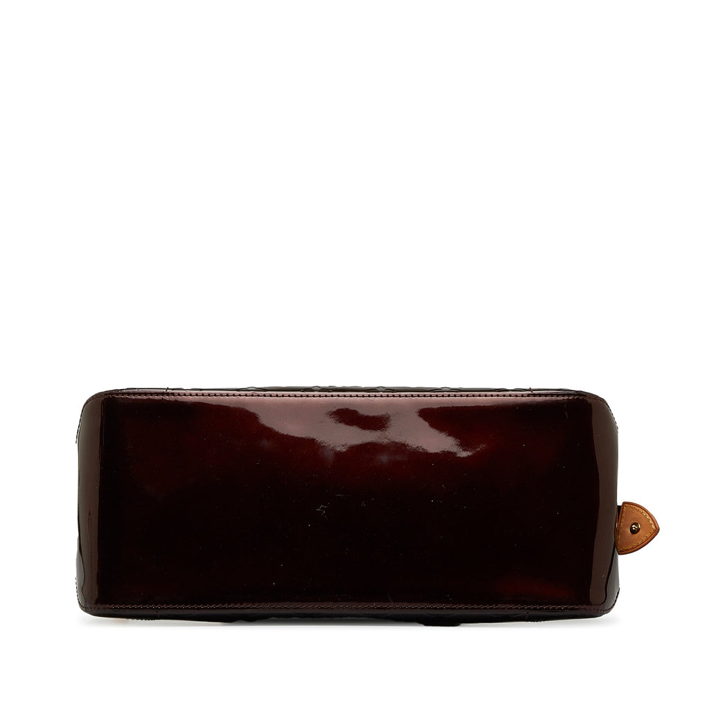 LOUIS VUITTON Monogram Vernis Rosewood Avenue Shoulder Bag