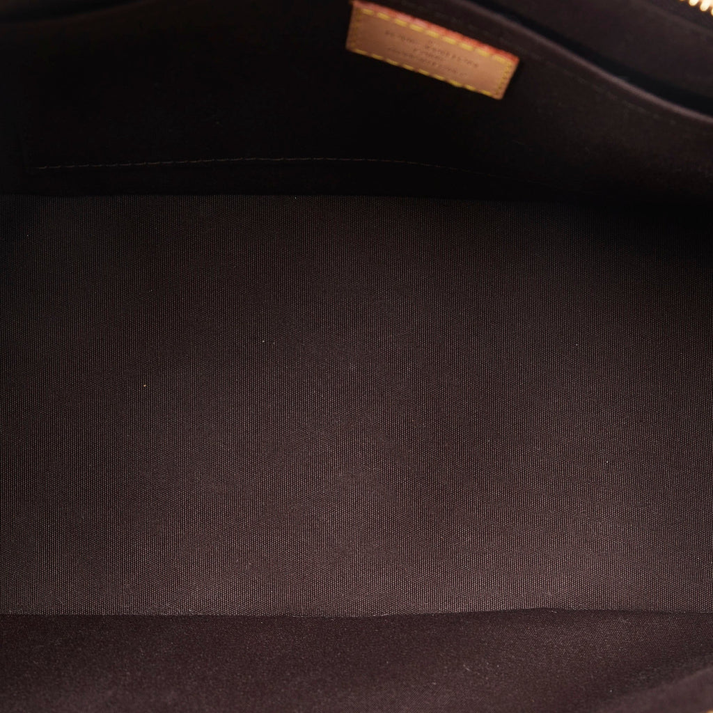 LOUIS VUITTON Monogram Vernis Rosewood Avenue Shoulder Bag