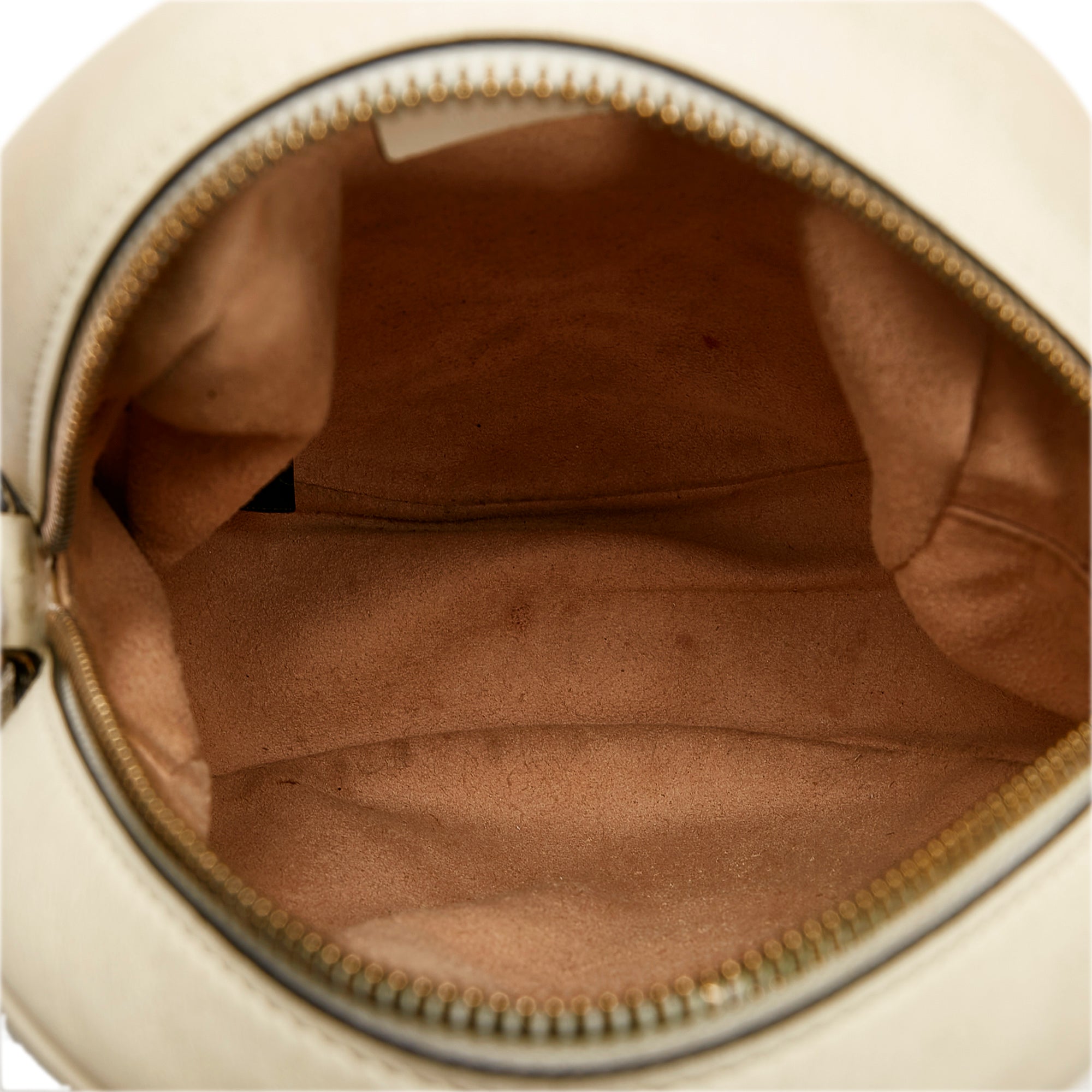 Gucci GG Marmont Round White Matelassé