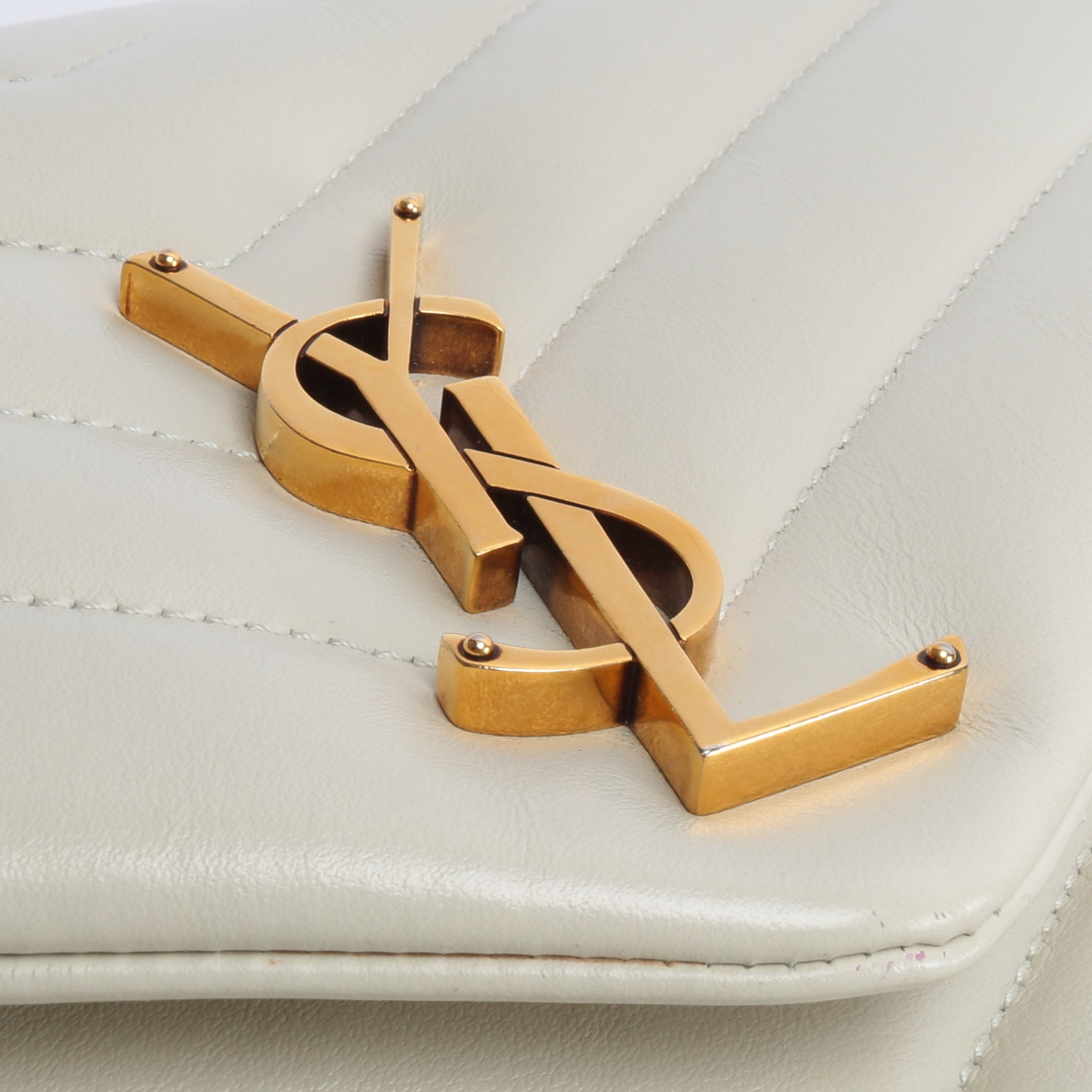 SAINT LAURENT Lou Lou Medium Flap Off White