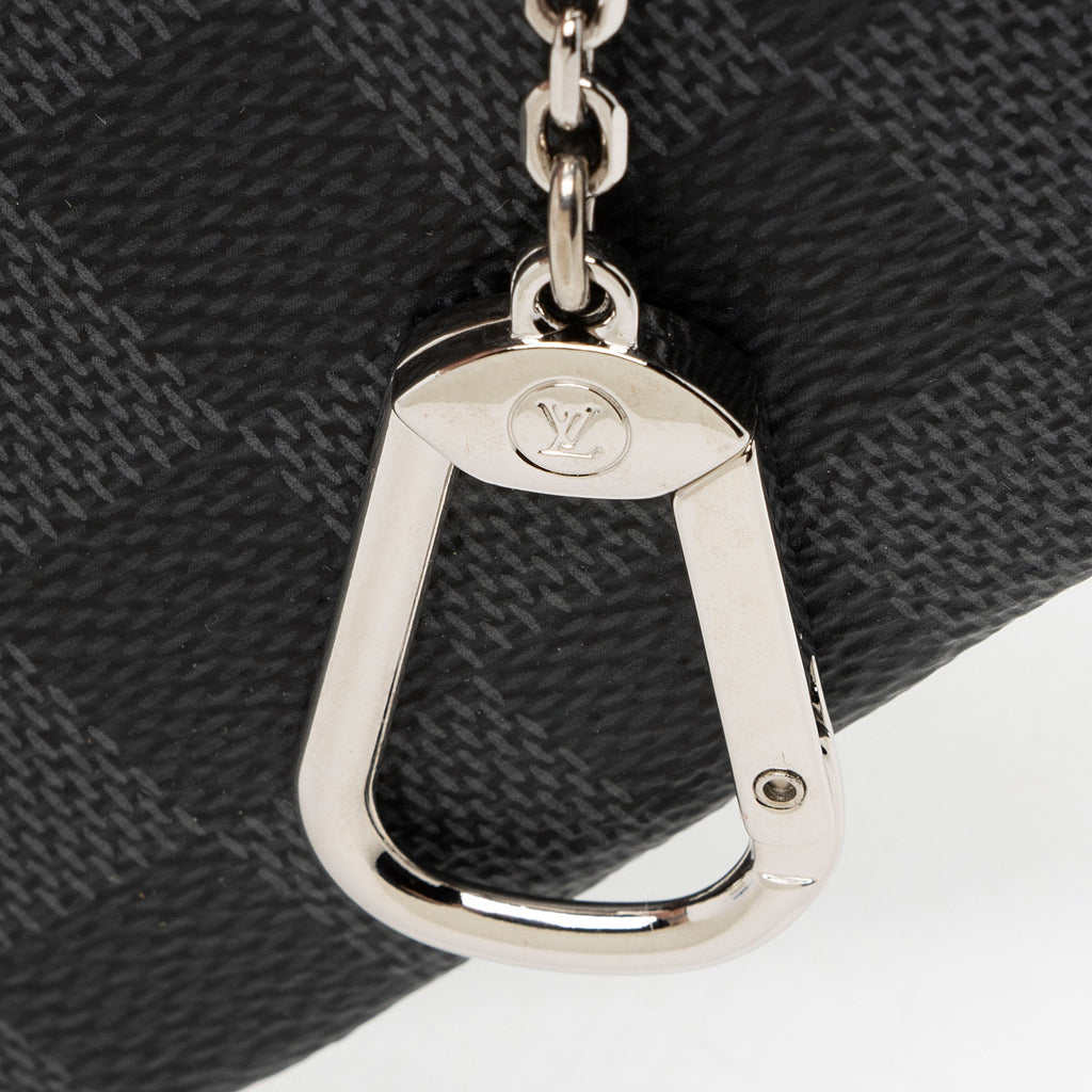 Louis Vuitton Damier Graphite Key Pouch (SHF-JZ5bLf)
