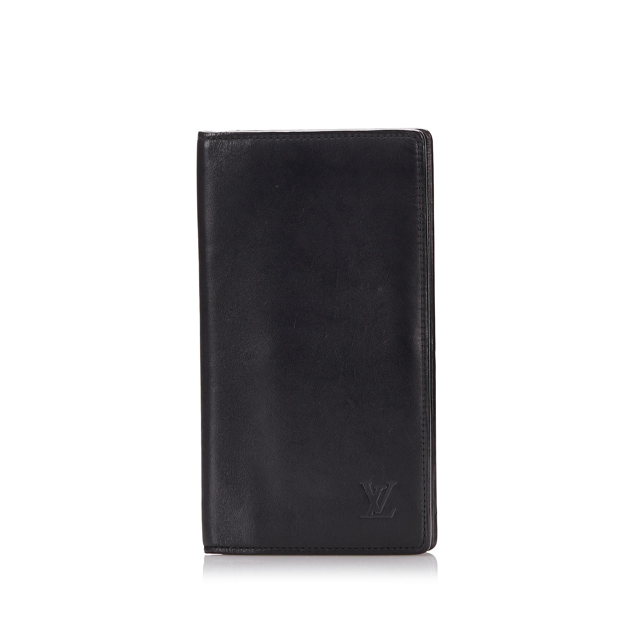 Louis Vuitton Taiga Brazza (SHG-xZxzJz)