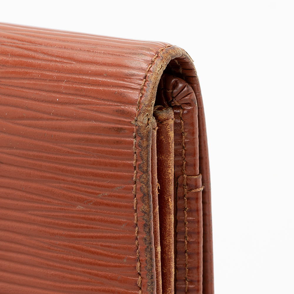 Louis Vuitton Vintage Epi Leather Sarah Wallet