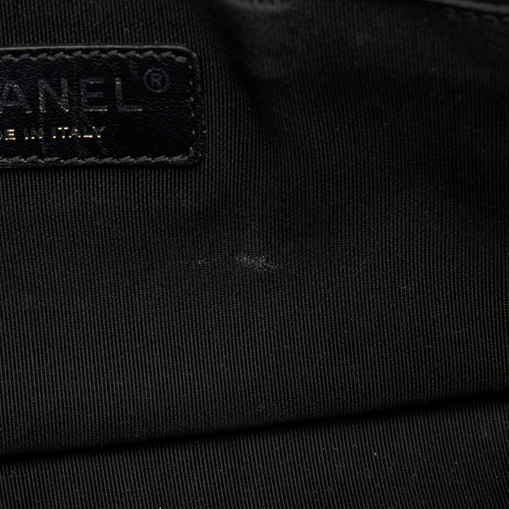 CHANEL Medium Patent Boy Plexiglass Crossbody Bag